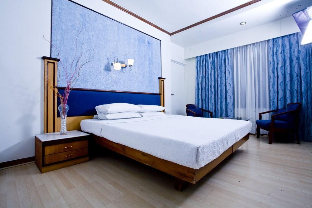 The President Hotel Shivajinagar Pune Ngoại thất bức ảnh