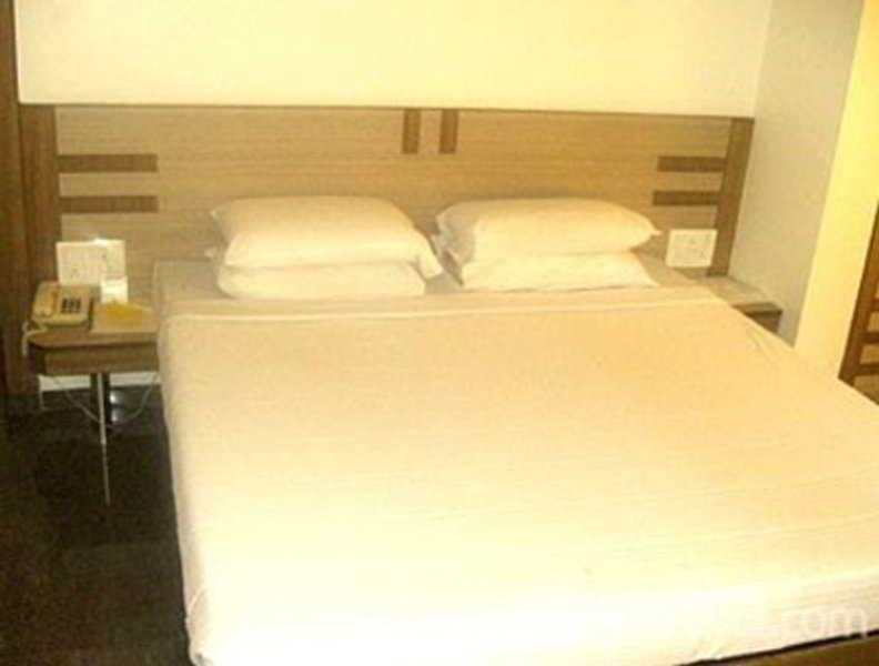The President Hotel Shivajinagar Pune Ngoại thất bức ảnh