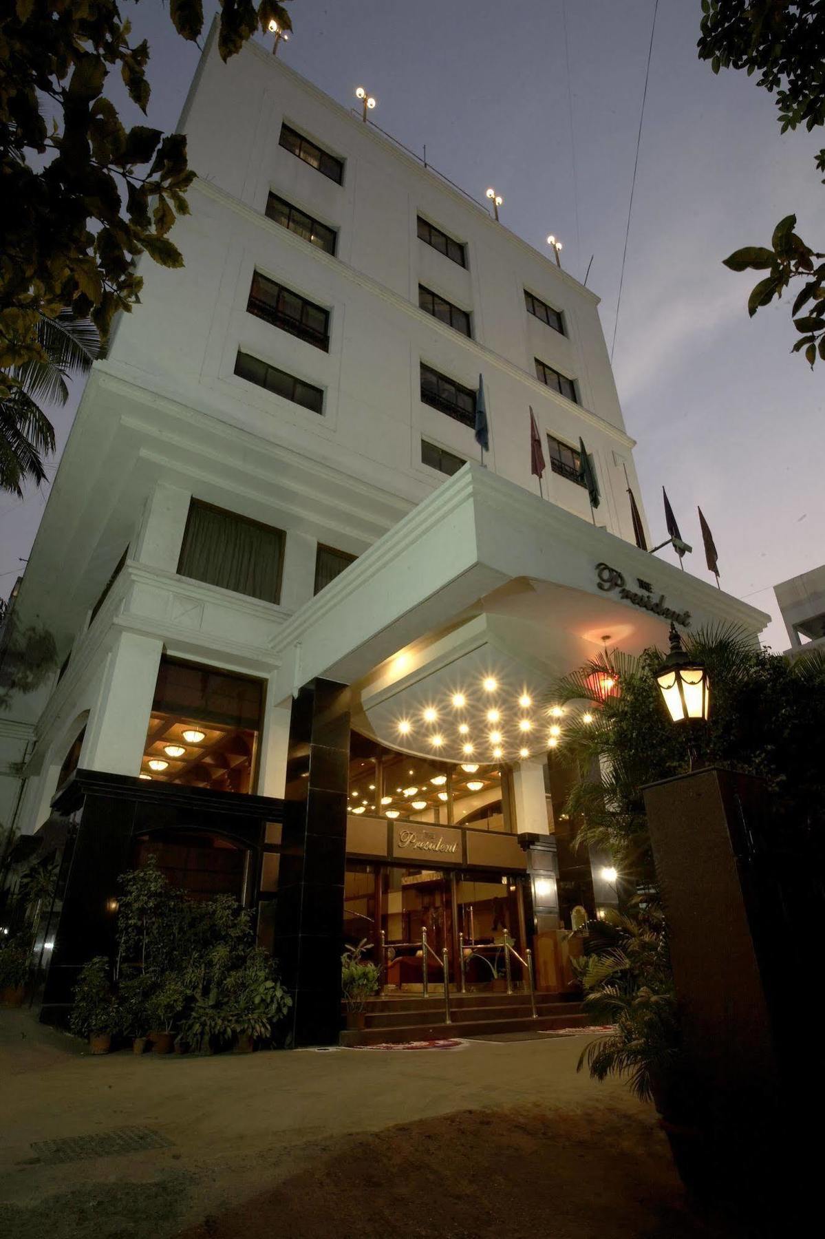 The President Hotel Shivajinagar Pune Ngoại thất bức ảnh